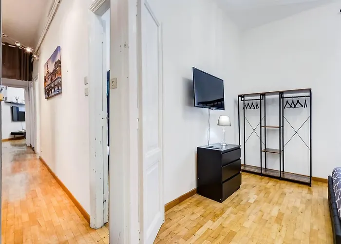 Apartment 6 - Guest By Colosseum